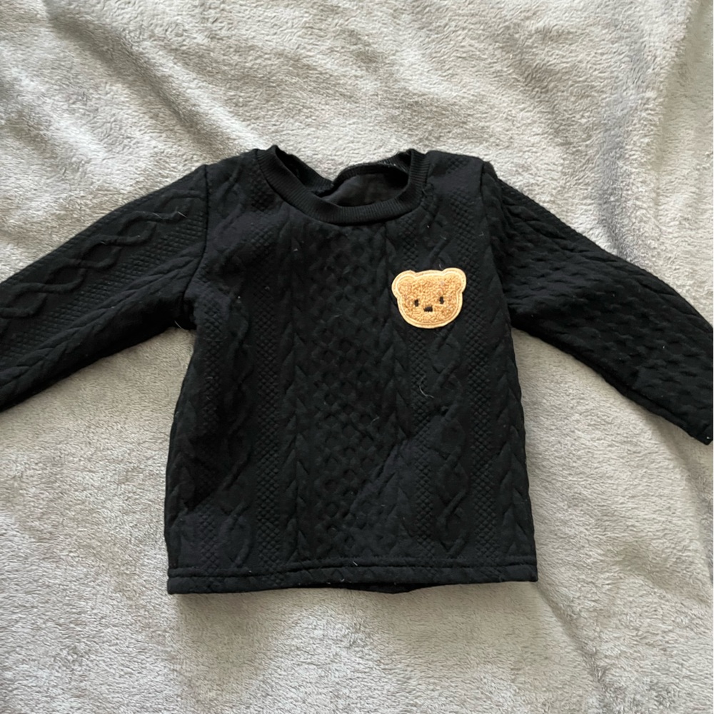 SHEIN Black Cable Knit Sweatshirt with Bear Patch